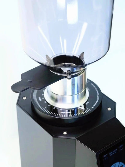 ZF83